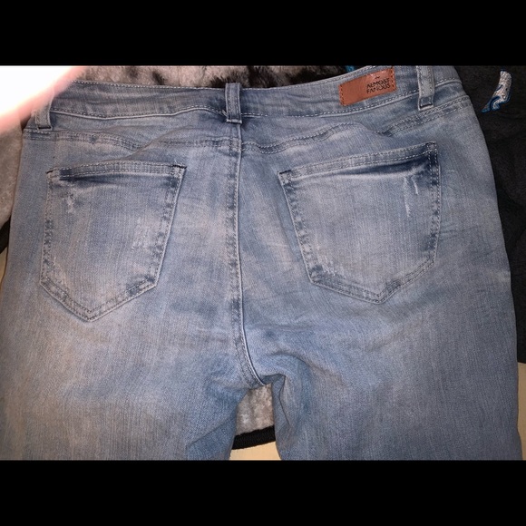 Almost Famous Jeans - Picture 2 of 5